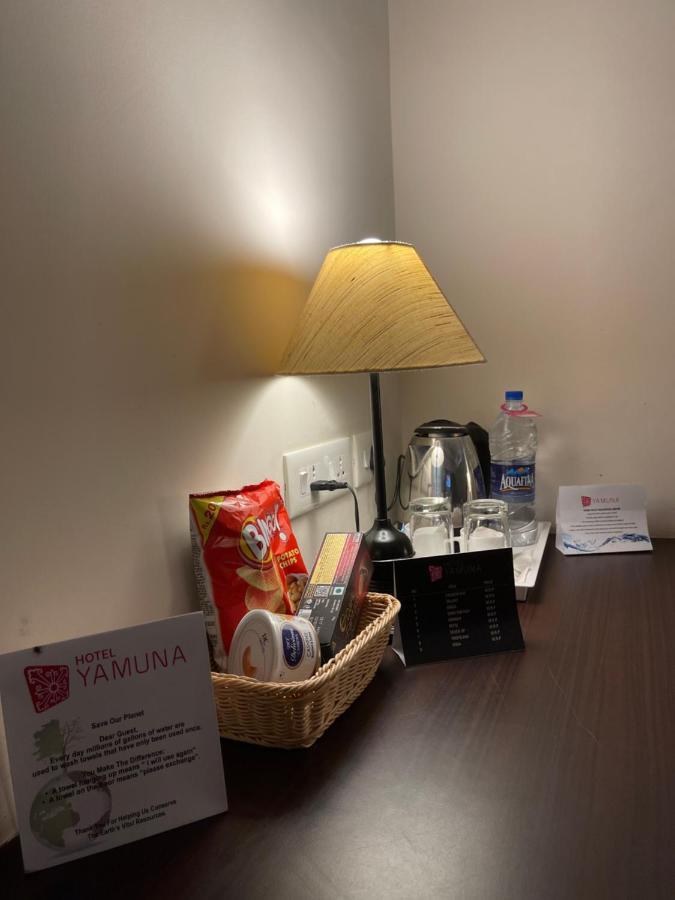 Hotel Yamuna Adur Bagian luar foto