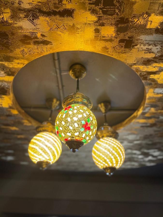 Hotel Yamuna Adur Bagian luar foto